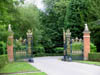 gatestowaddesdonmanor.jpg